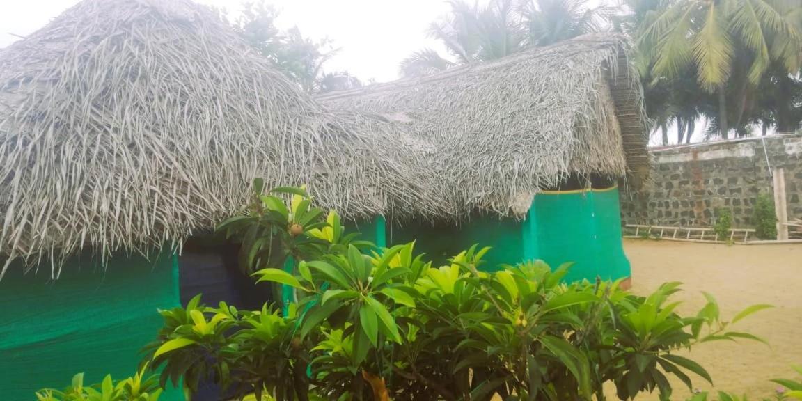 Chan Beach Resort Bahur Exterior foto